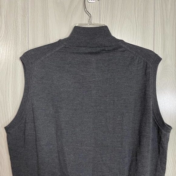 Made in Italy 100% merino wool. Saks Fifth Avenue Black Zip Up Sweater Vest - Picture 14 of 14
